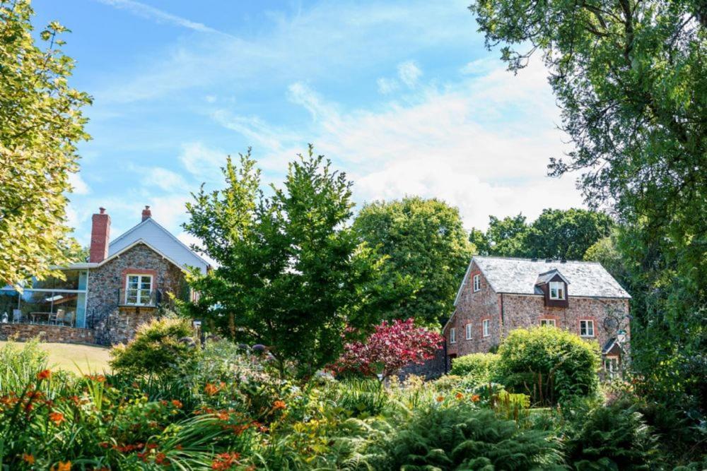 Вилла Pulley Mill High Bickington Экстерьер фото
